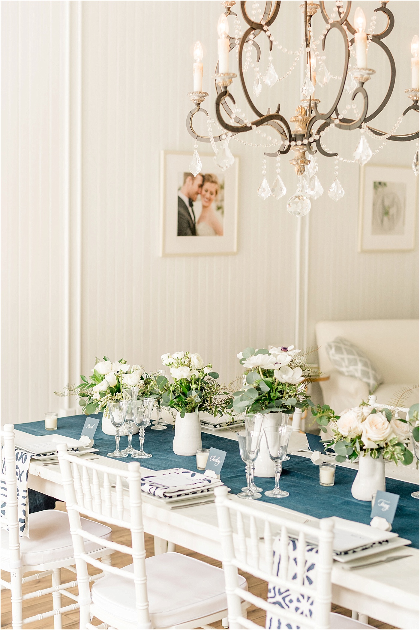 classic and modern blue and white table setting wedding