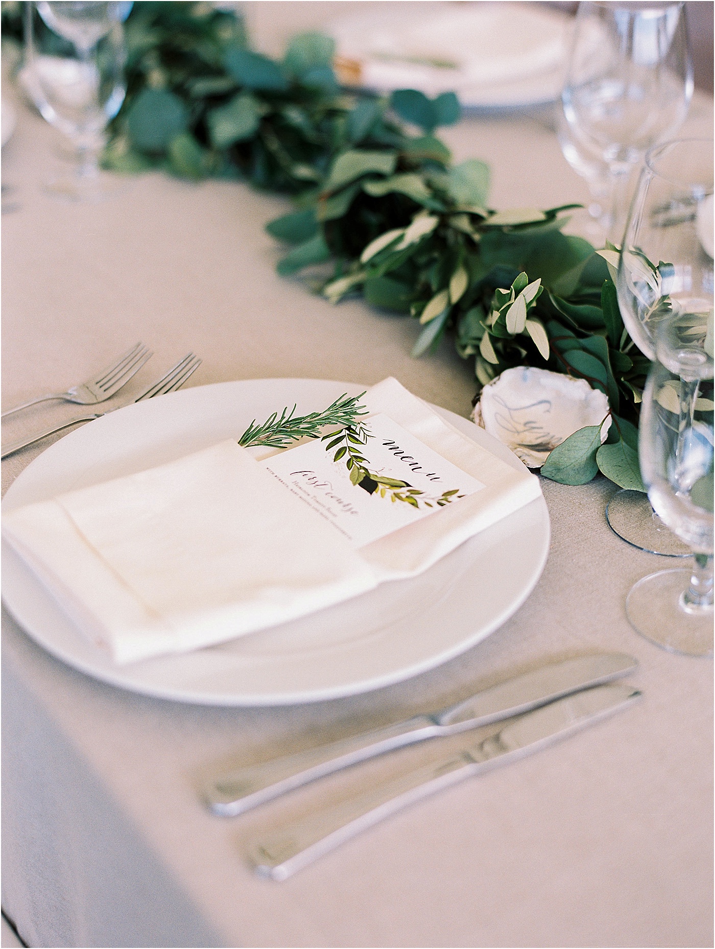 greenery wedding table setting