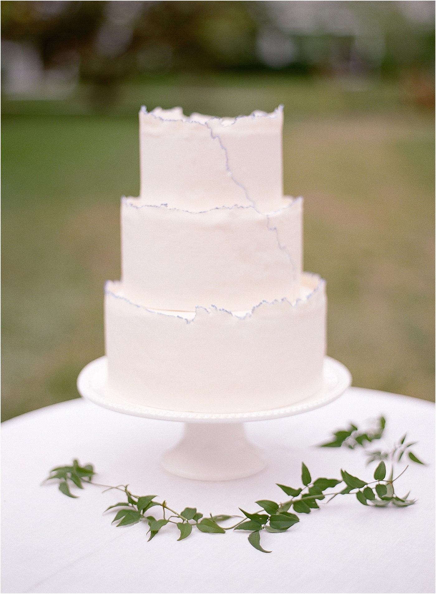 simple wedding cake hint of blue 